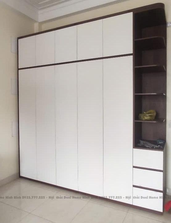 Tủ quần áo  thùng gỗ kết hợp cánh trắng TA01